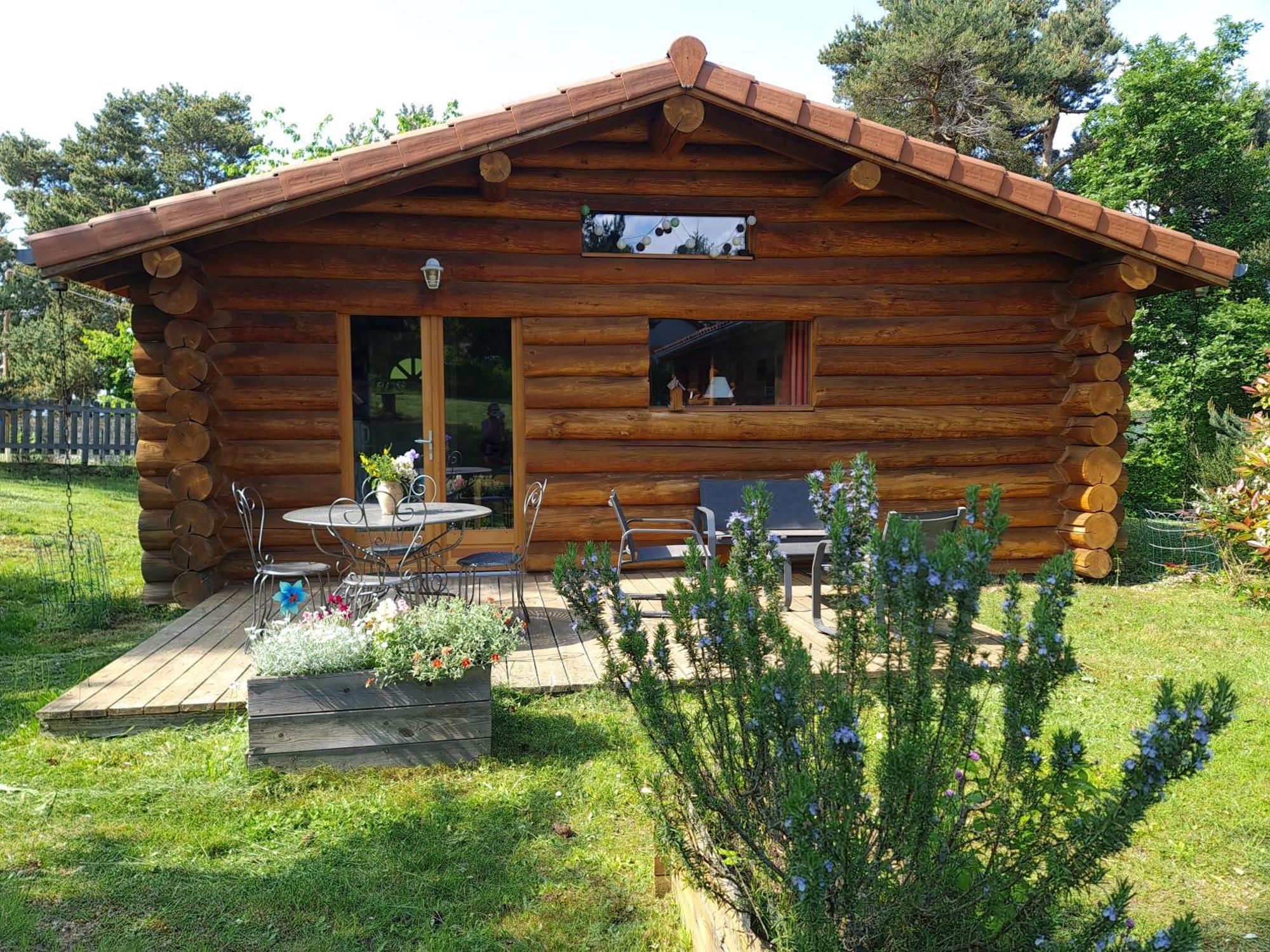 Pialous:Chalet En Rondins Avec Espace Detente La Chapelle-d'Aurec Dış mekan fotoğraf